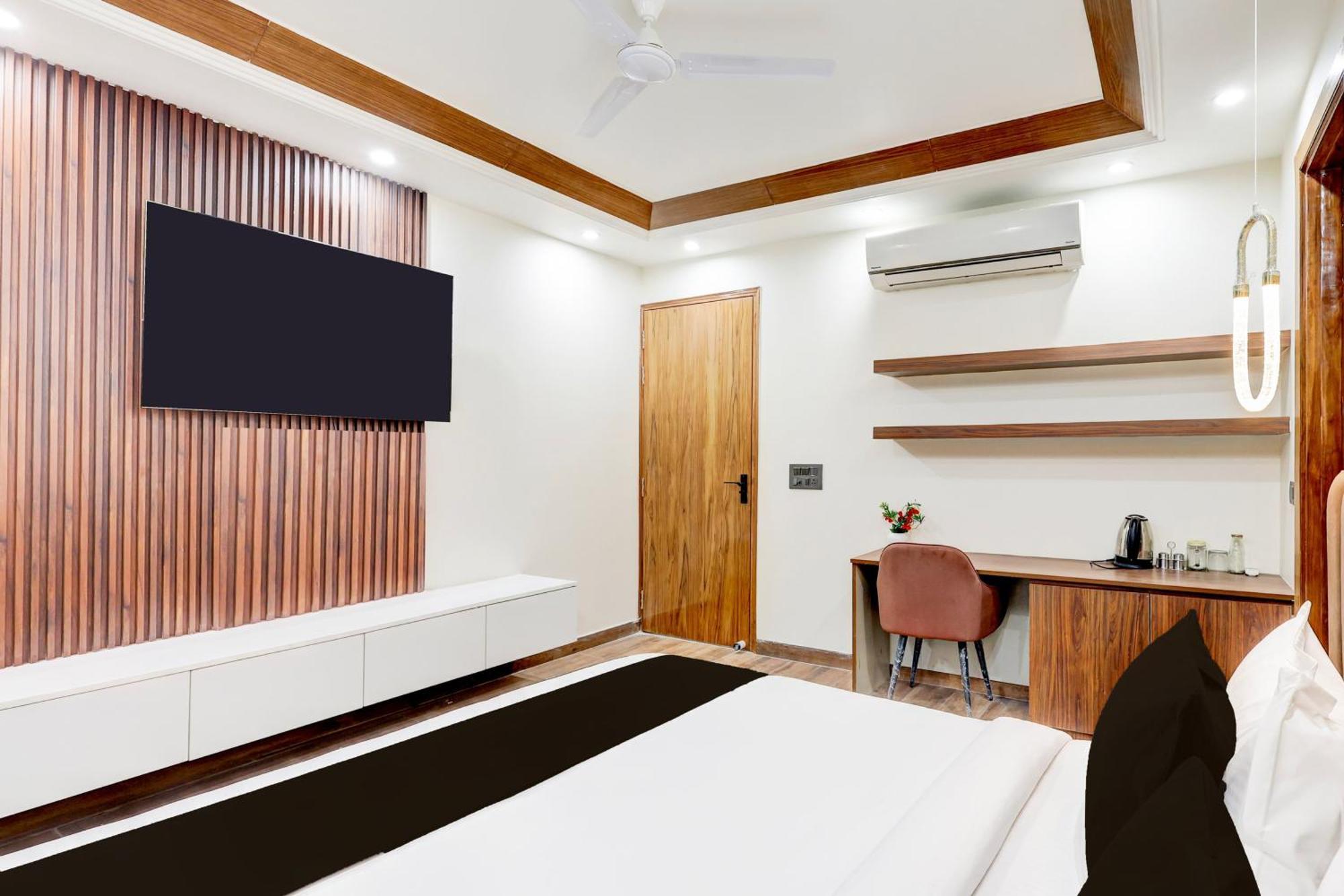 Super Hotel O Sector 43 Gurgaon Exterior foto