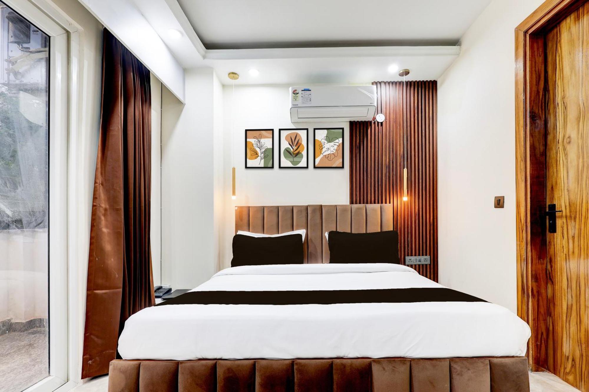 Super Hotel O Sector 43 Gurgaon Exterior foto